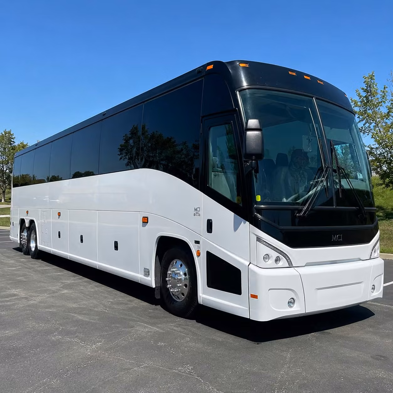 corporate and industrial group airport shuttles in the golden triangle