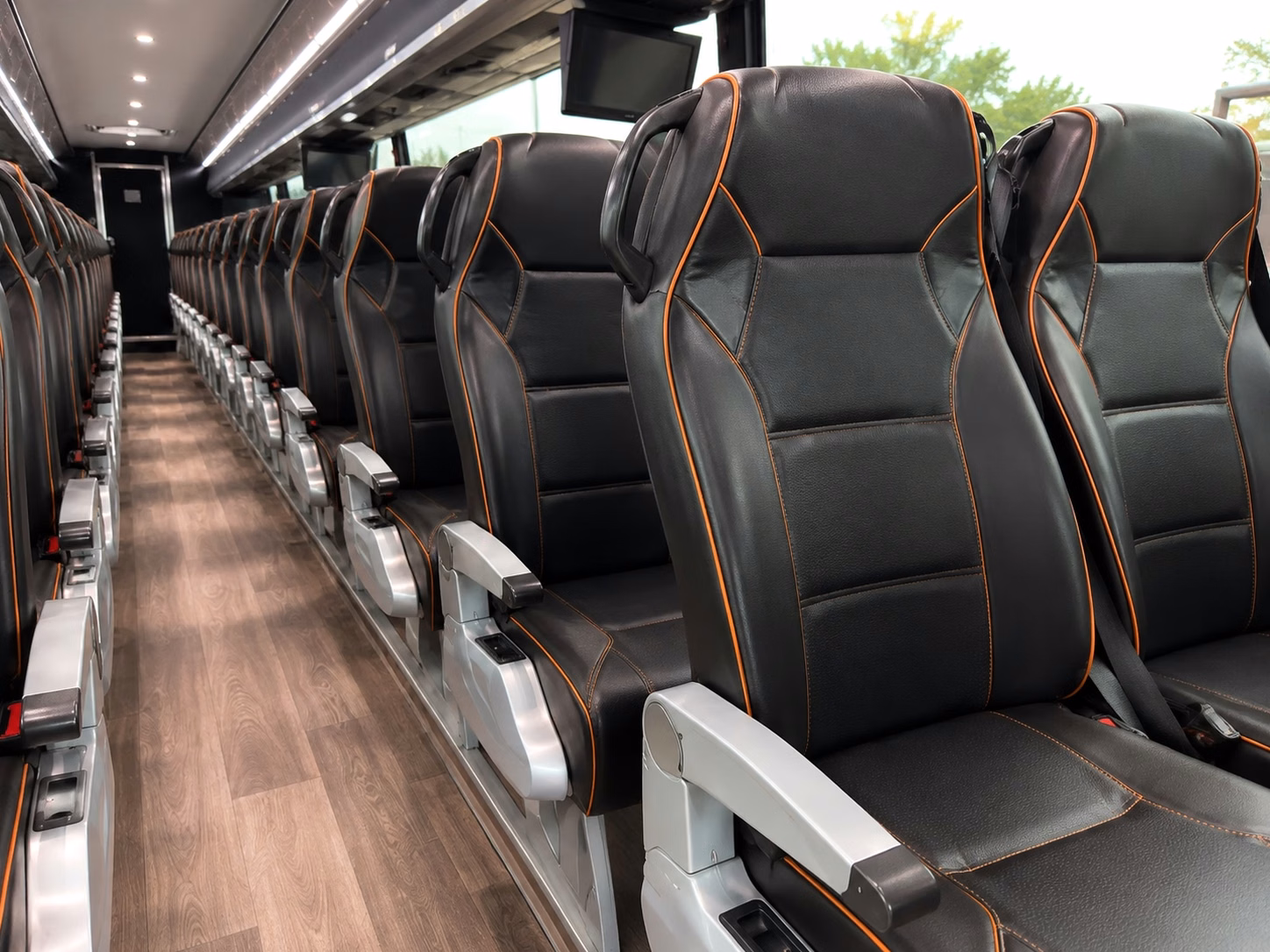 shuttle buses for beaumont wedding ceremonies and receptions
